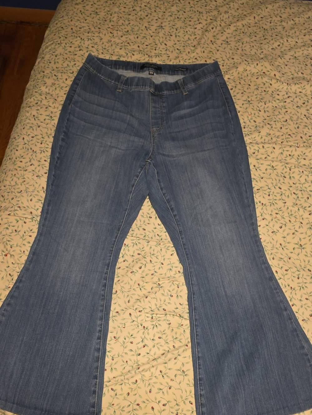 Judy Blue Light Blue Flared Wide Leg Jeans